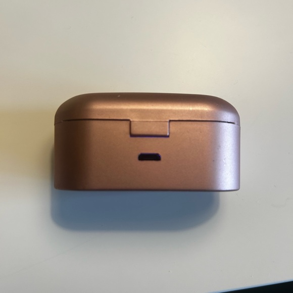 Wireless Rose Gold Earbuds - Picture 2 of 3